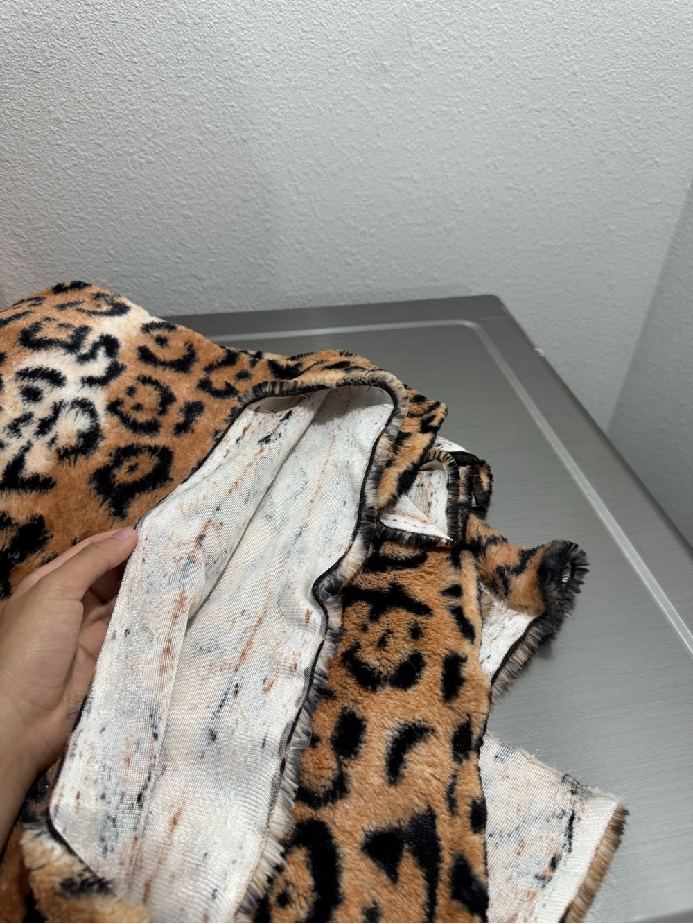 Small tiger blanket - Picture 2 of 2